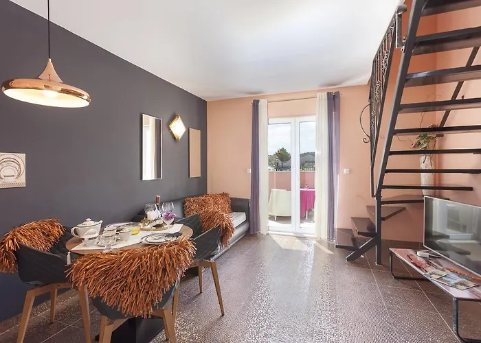 Luxury Marhella & Jakov Makarska