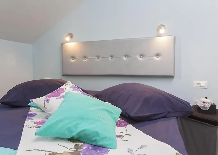 Luxury Marhella & Jakov Makarska